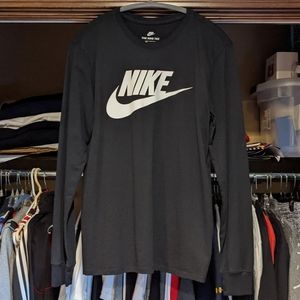 Nike T-shirt